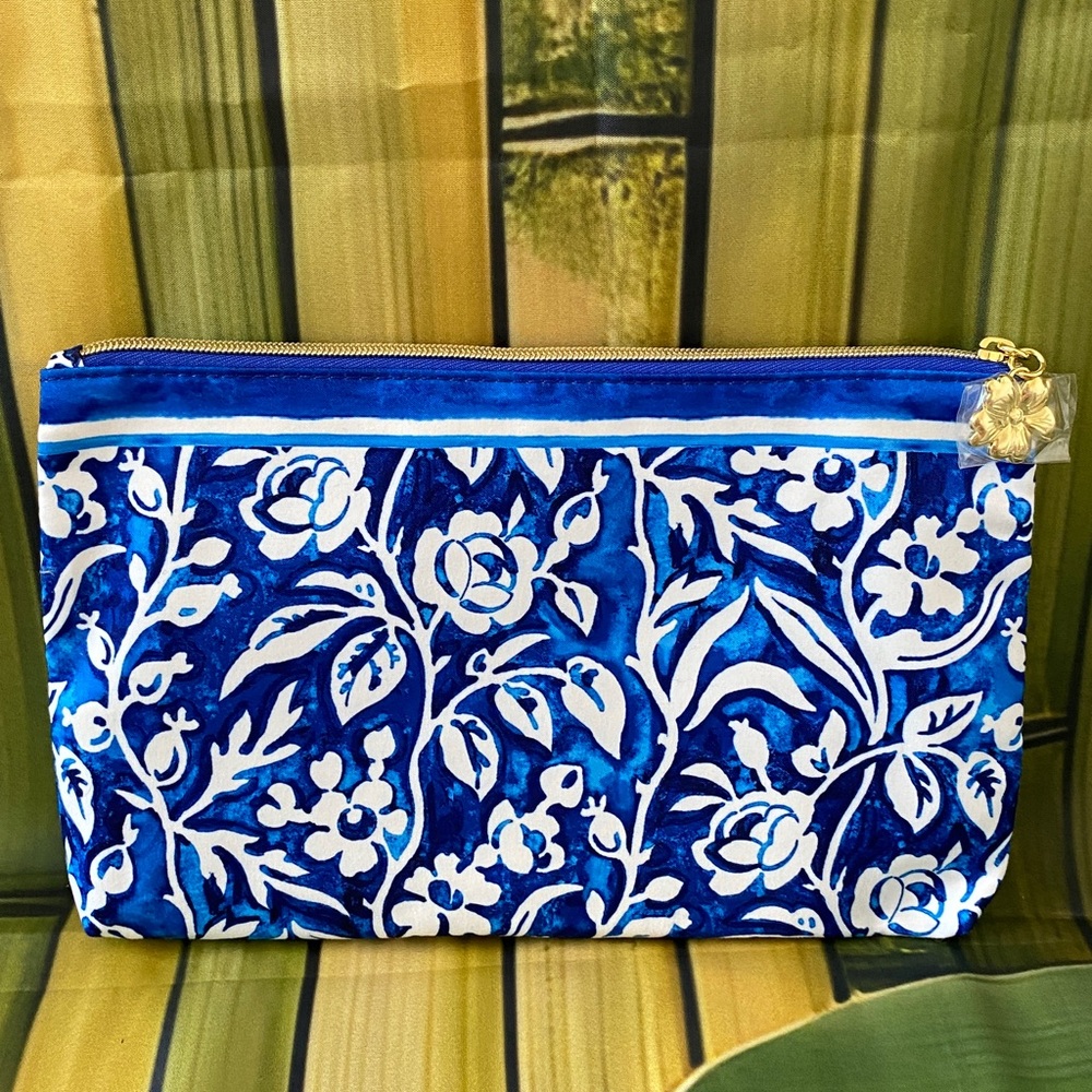 New Estee Lauder Blue and White Floral Pouch